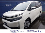 VOXY HYBRID 4WD