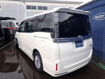 VOXY HYBRID 4WD