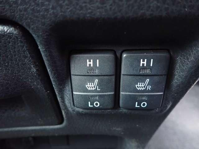 VOXY HYBRID 4WD