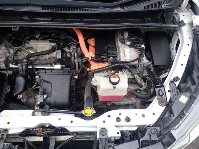 VOXY HYBRID 4WD