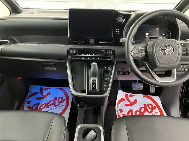 NOAH HYBRID 4WD