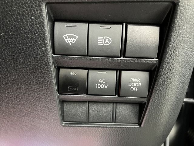 NOAH HYBRID 4WD