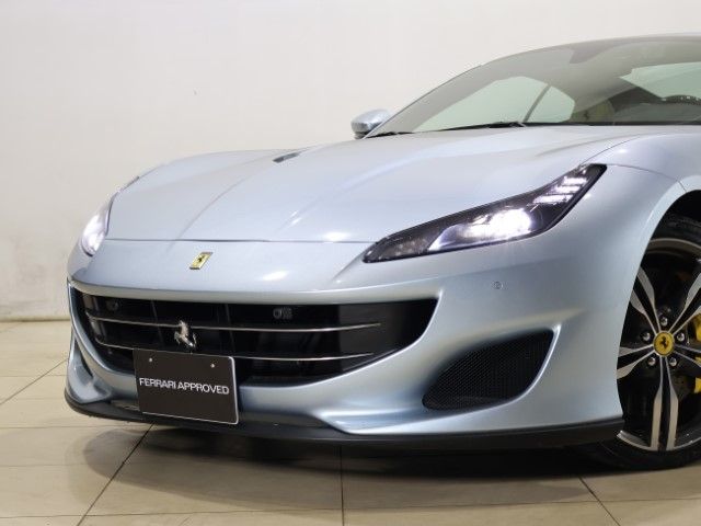 FERRARI Portofino