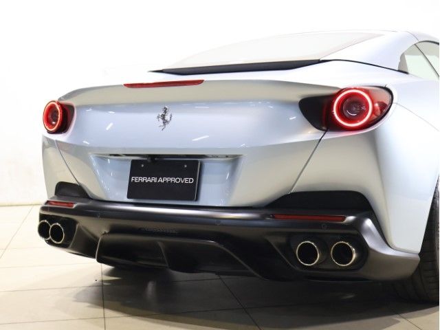 FERRARI Portofino
