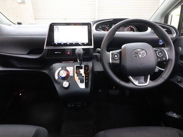 SIENTA HYBRID