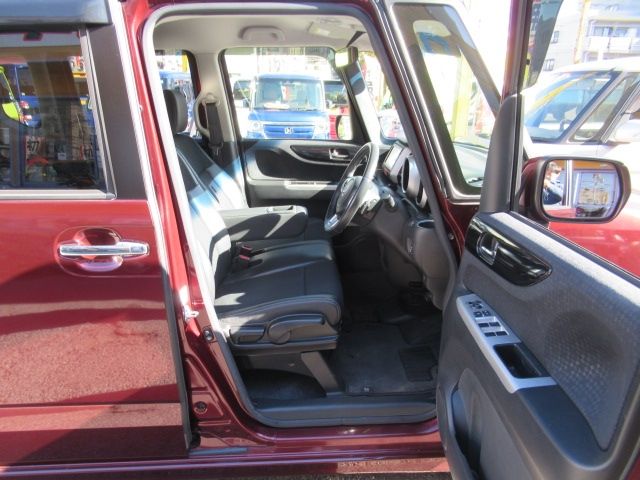 N-BOX CUSTOM
