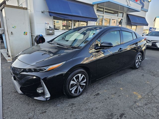 PRIUS PHV