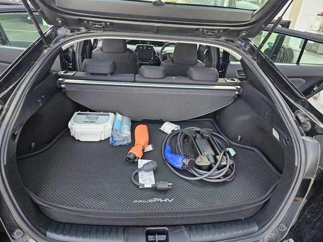 PRIUS PHV