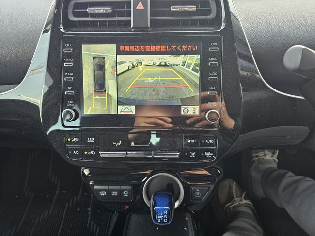 PRIUS PHV