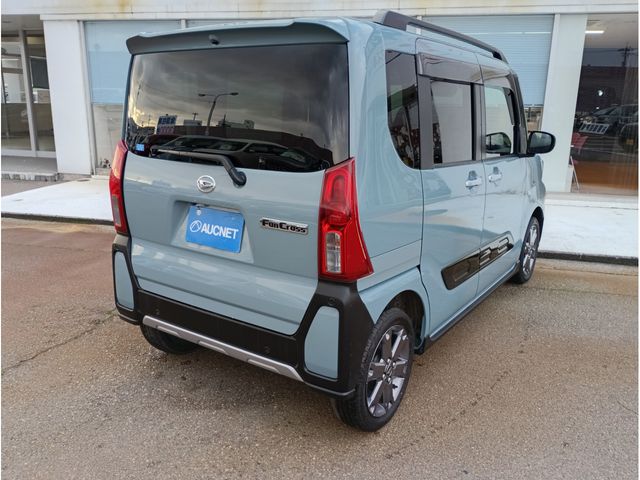 TANTO FAN CROSS 4WD