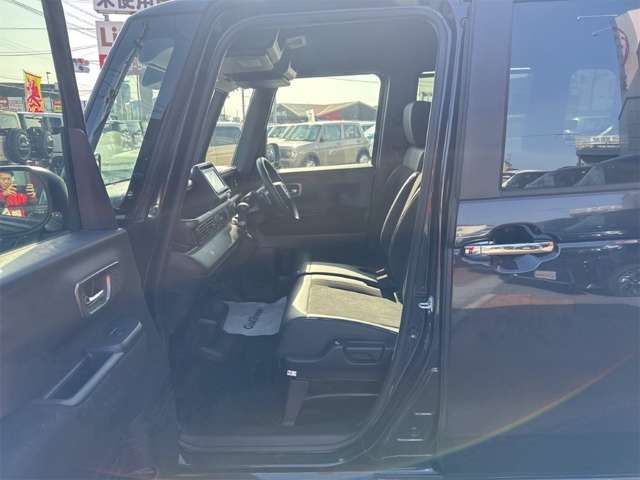 N-BOX CUSTOM
