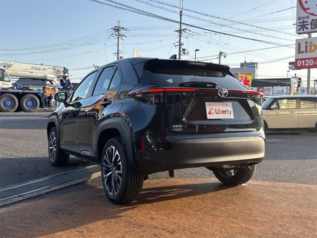 YARIS CROSS