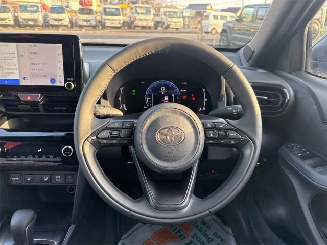 YARIS CROSS