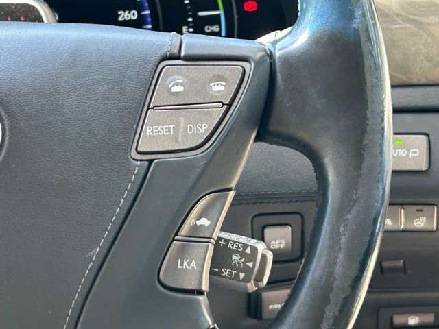 LEXUS LS600hL