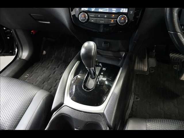 X-TRAIL 2WD