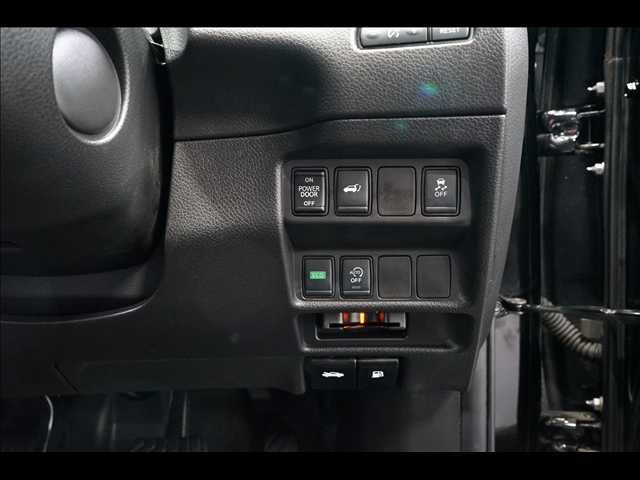 X-TRAIL 2WD