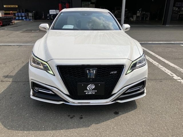 CROWN sedan hybrid 4WD