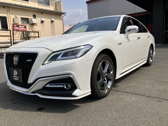 CROWN sedan hybrid 4WD