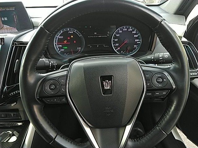 CROWN sedan hybrid 4WD