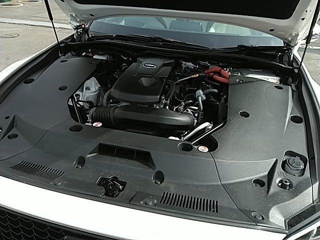 CROWN sedan hybrid 4WD