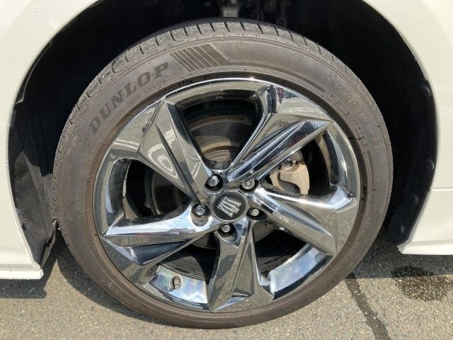 CROWN sedan hybrid 4WD