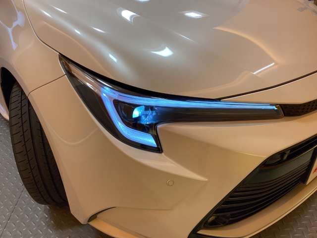 COROLLA TOURING HYBRID