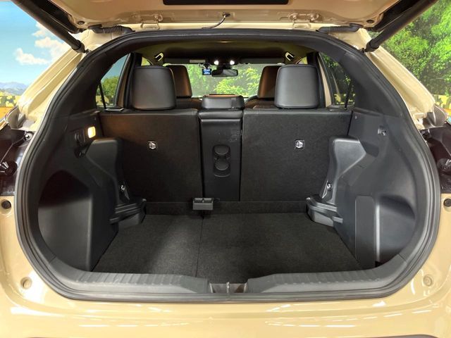 YARIS CROSS HYBRID