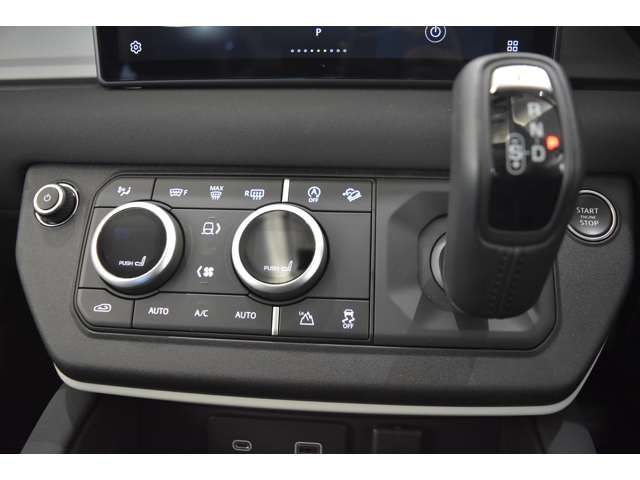 ROVER DEFENDER