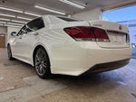 CROWN sedan hybrid