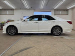CROWN sedan hybrid