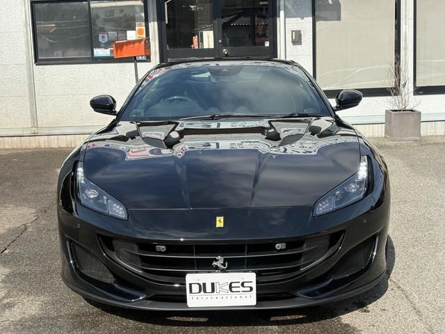 FERRARI Portofino