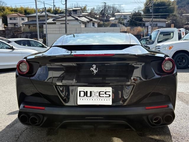 FERRARI Portofino