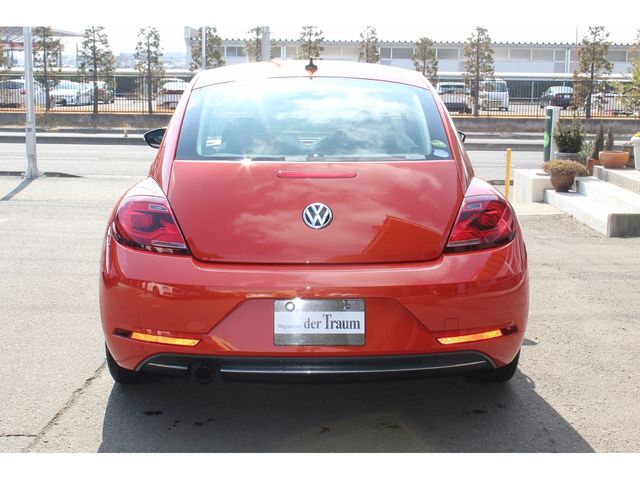 VOLKSWAGEN The BEETLE