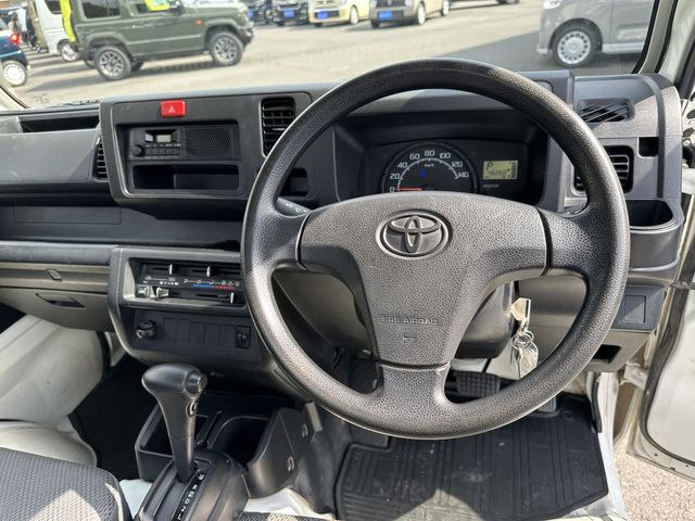 PIXIS truck