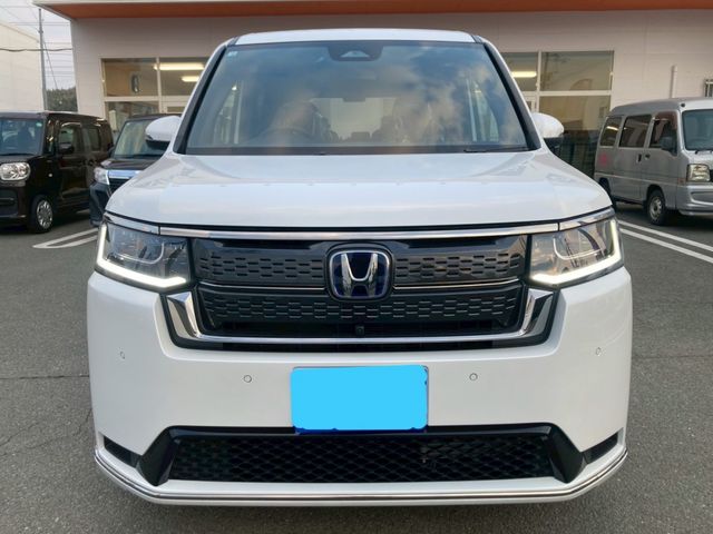 STEPWAGON e:HEV SPADA