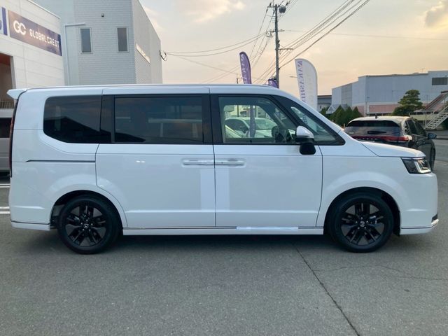 STEPWAGON e:HEV SPADA