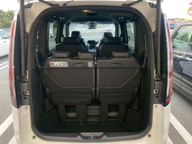 STEPWAGON e:HEV SPADA