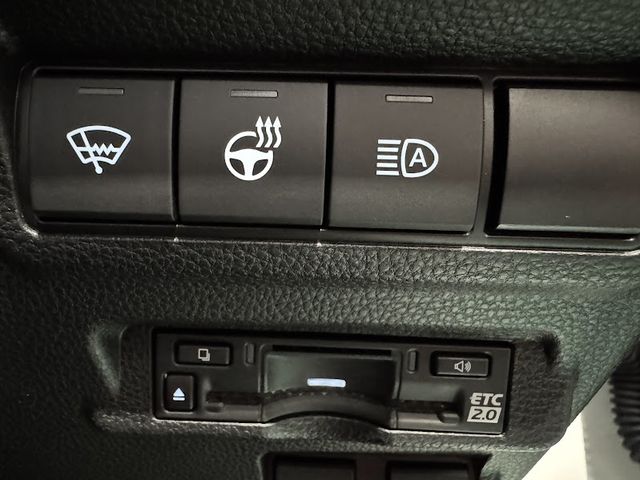 COROLLA CROSS HYBRID