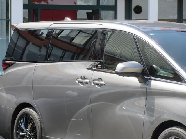 VELLFIRE HYBRID