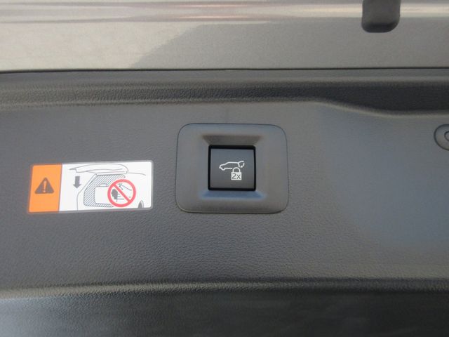 VELLFIRE HYBRID