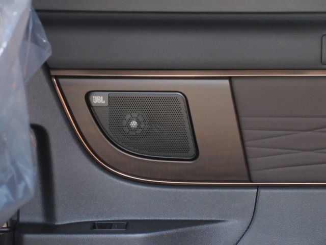 VELLFIRE HYBRID