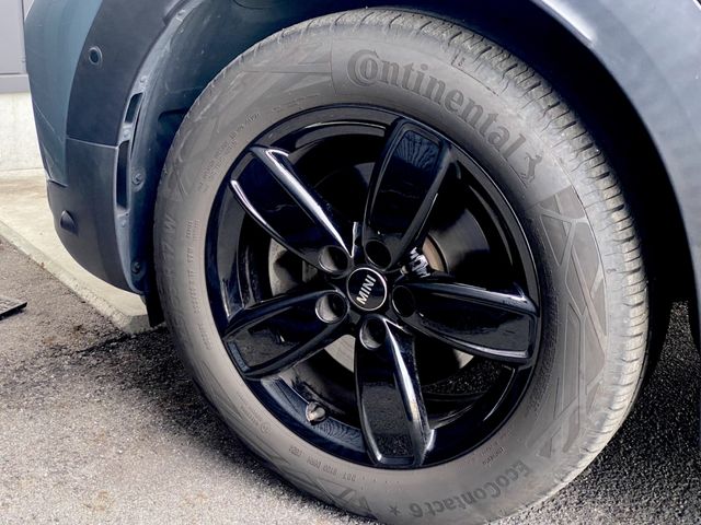MINI COOPER D CROSSOVER