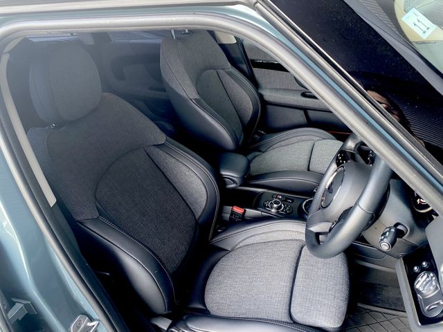 MINI COOPER D CROSSOVER