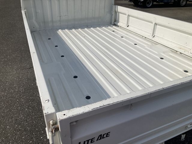 LITEACE truck 2WD