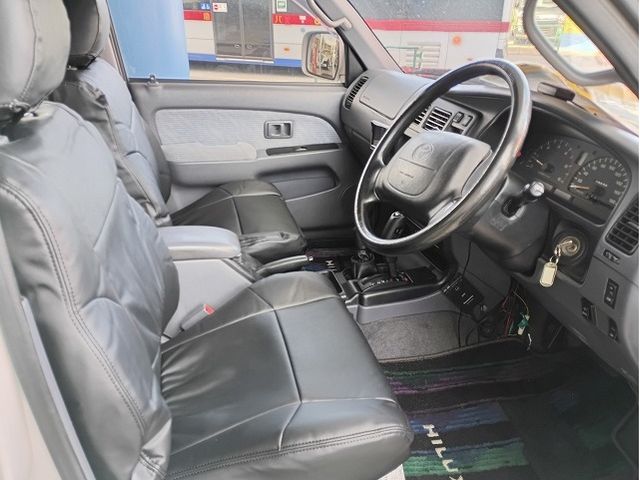 HILUXSURF wagon 4WD