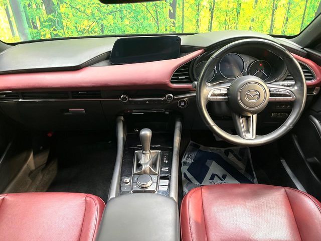 MAZDA3 FASTBACK