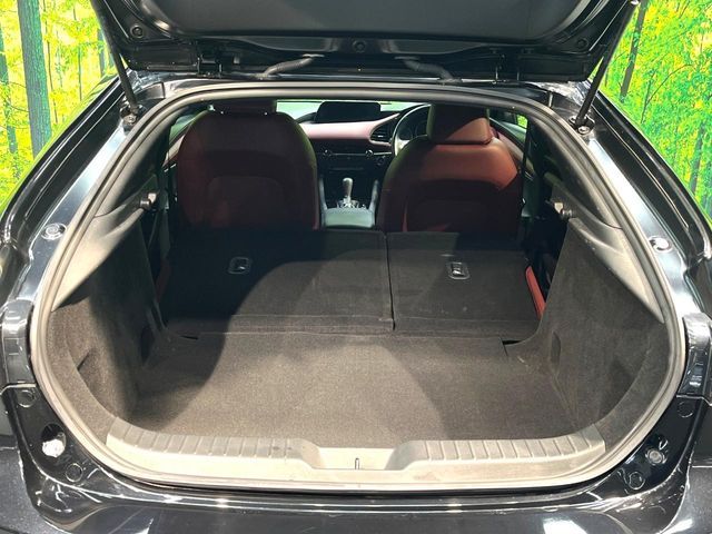 MAZDA3 FASTBACK
