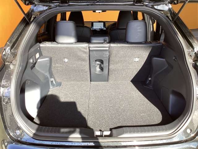 YARIS CROSS HYBRID
