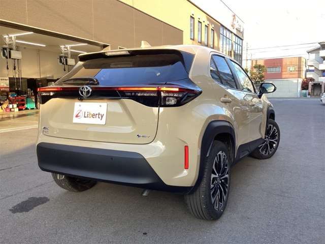 YARIS CROSS HYBRID