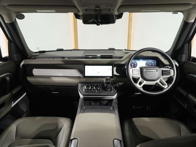 ROVER DEFENDER